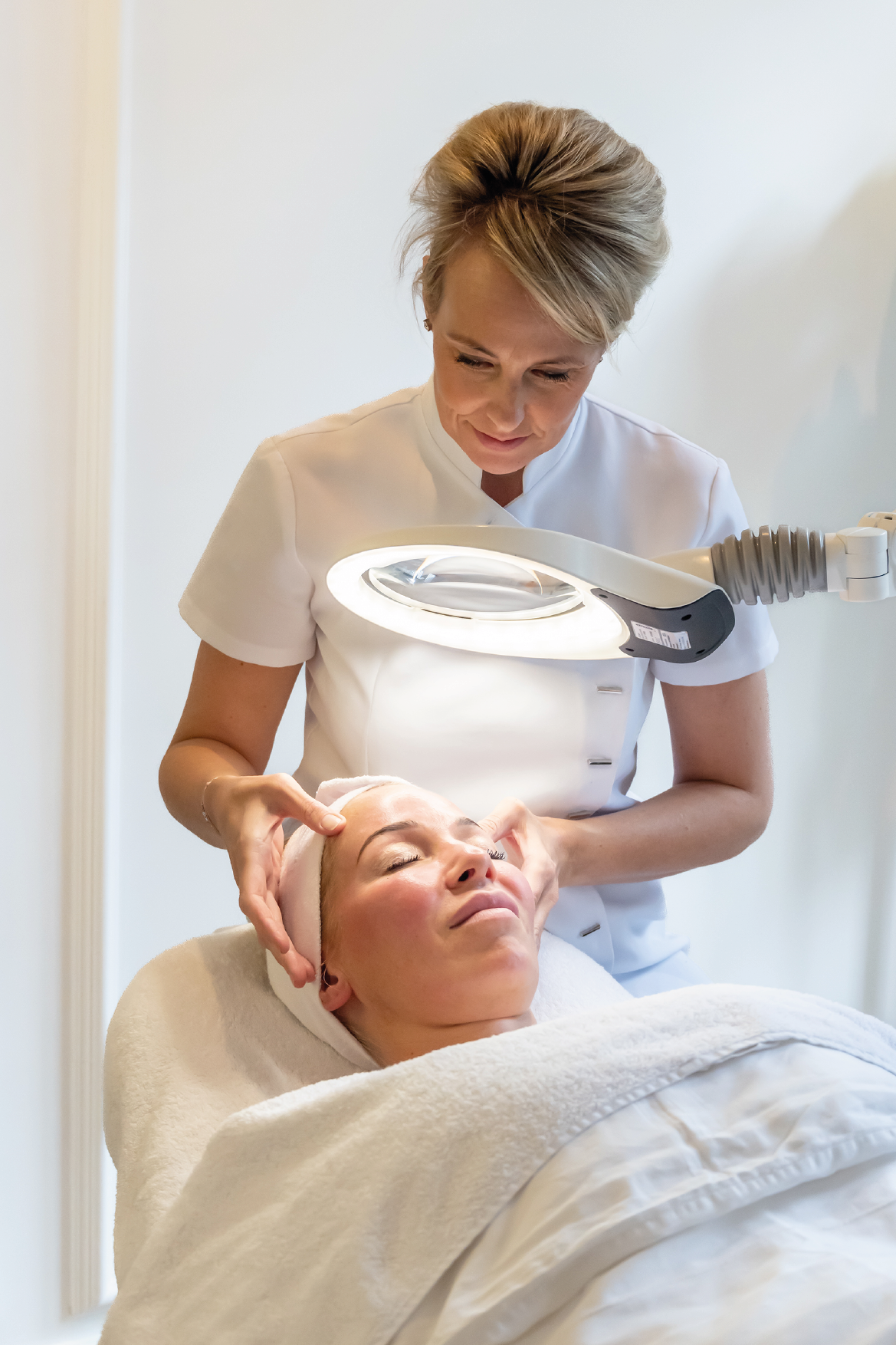 Welkom bij Nathalie Schoonheidssalon: Uw Oase van Ontspanning en Verzorging