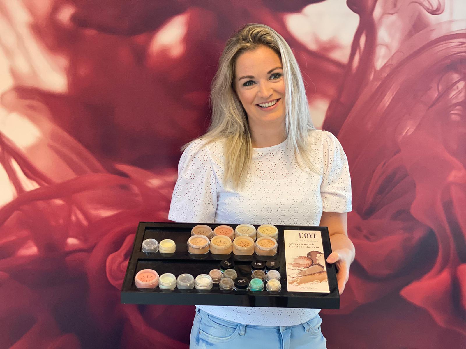 By Derma Schoonheidssalon: Voor Stralende Huid en Ontspannen Geest