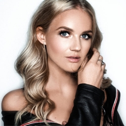 Ontdek de Magie van Jill, Jouw Ervaren Schoonheidsspecialiste